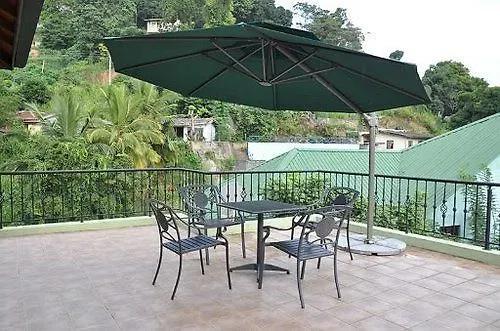 Hotel Amanda Hills Kandy
