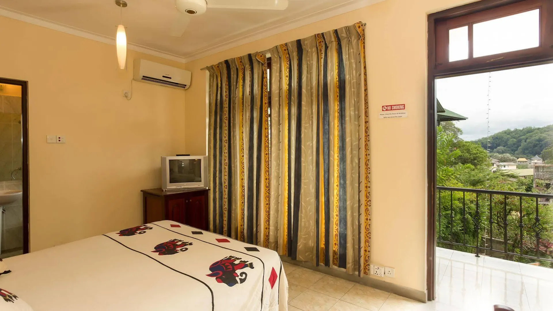 Hotel Amanda Hills Kandy